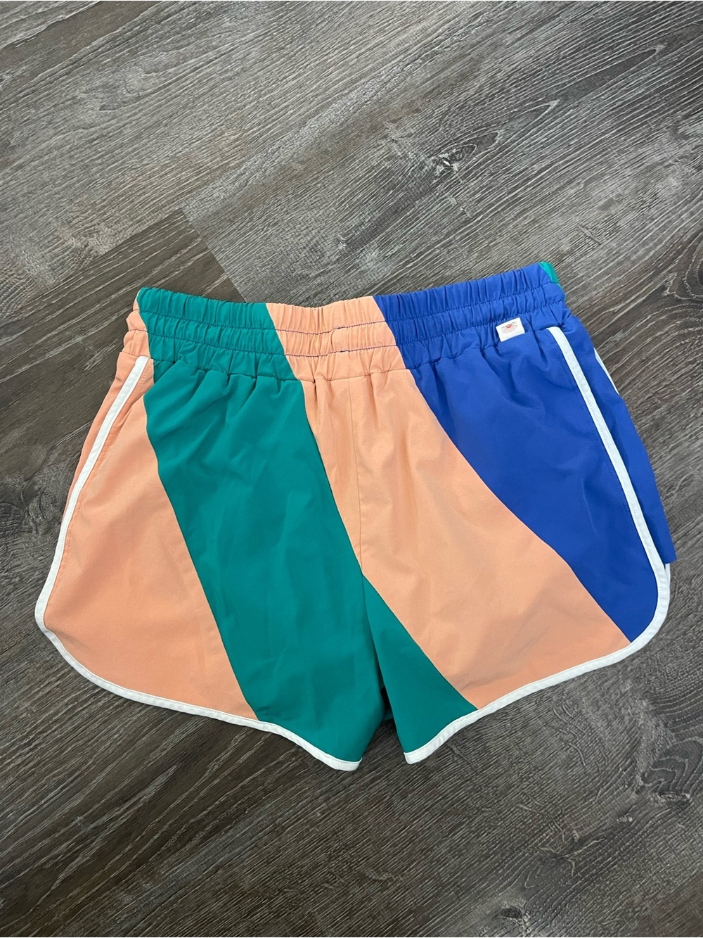 Faherty Shorelite Active Shorts Lagoon Colorblock Women’s Small 2.5” Inseam - Picture 3 of 4